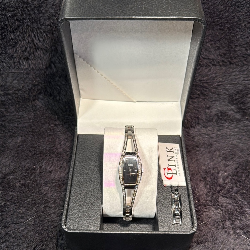 Women’s Guess Stainless Steel Watch in Silver, bracelet band with crystals, 19mm